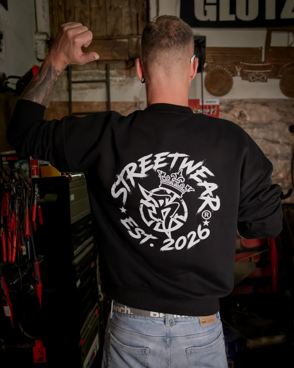 Street Crown